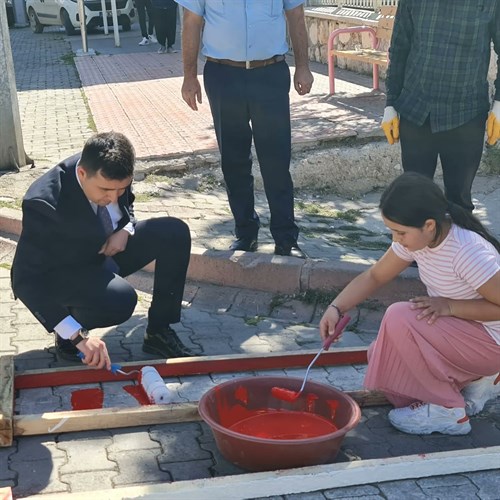 YAYALAR KIRMIZI ÇİZGİMİZDİR